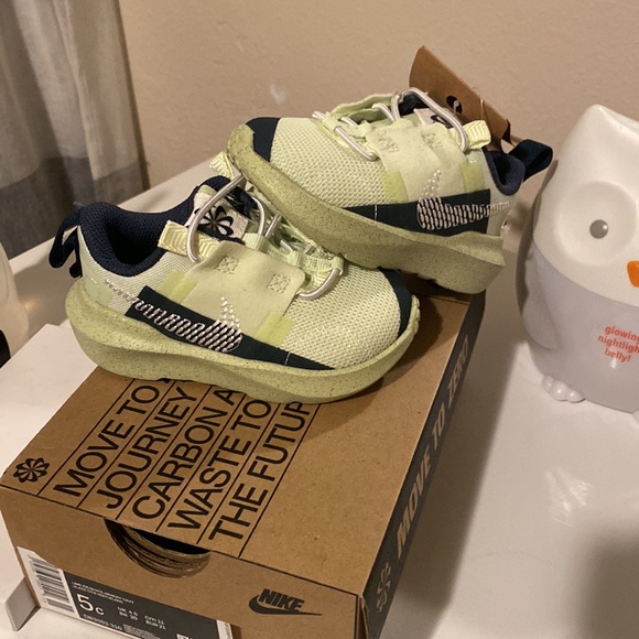 Nike shoes 5c - Picture 3 of 3